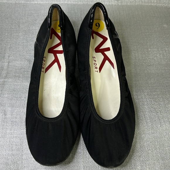 ANNE KLEIN WOMENS SHOES SIZE 9 IN VERY GOOD CONDITION USED SOLD-AS-IS. - Picture 5 of 9